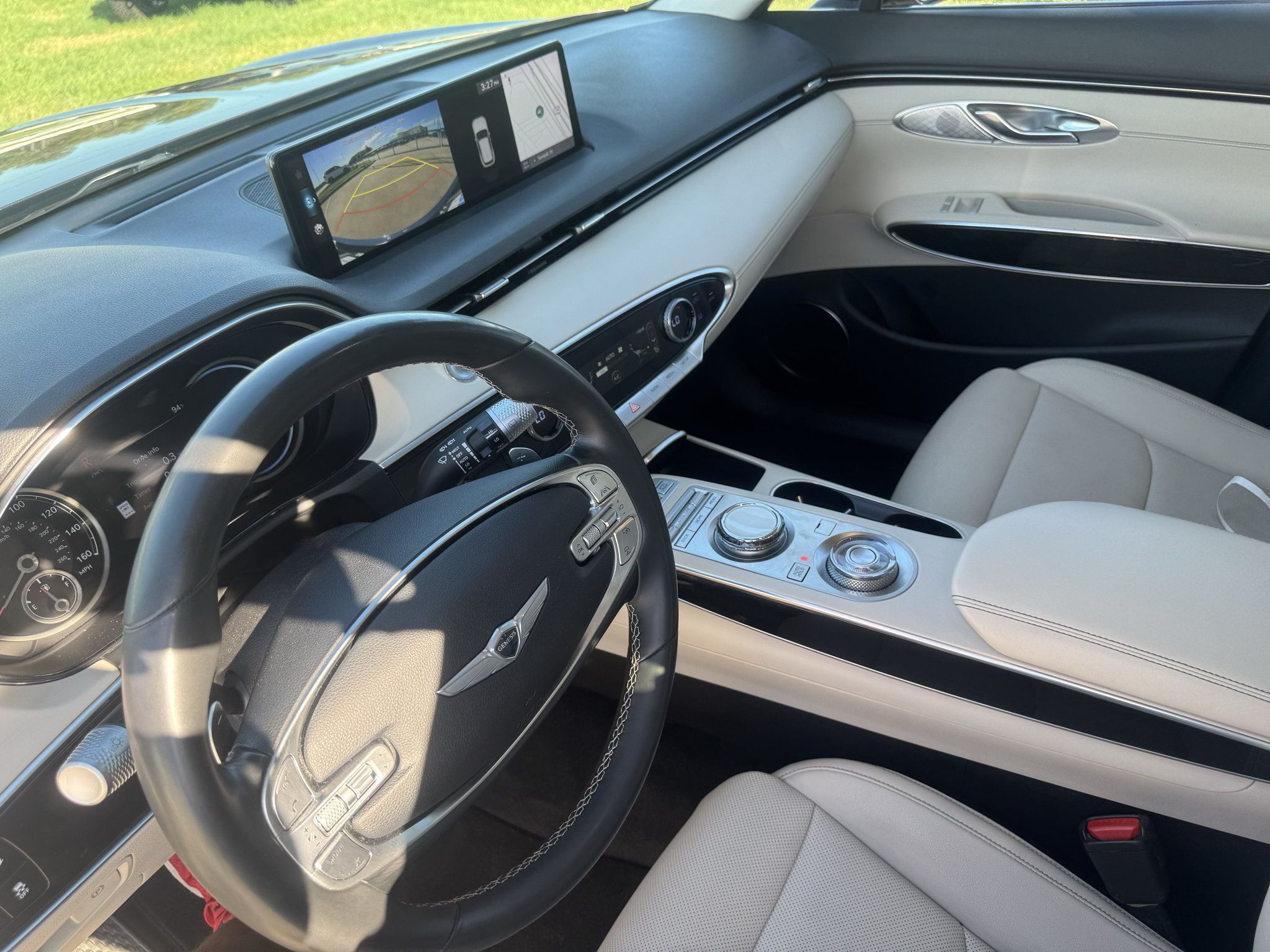 Used 2023 Genesis GV70 2.5T w/ Cargo Package AWD/4WD image 16