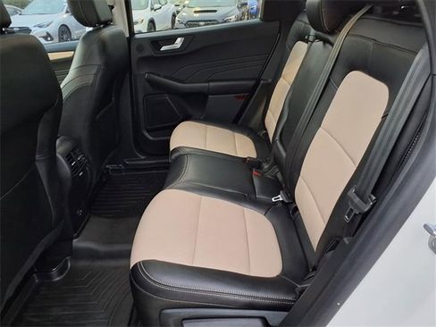 Used 2021 Ford Escape Titanium w/ Titanium Elite Package image 9