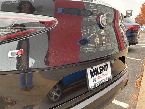 New 2025 Alfa Romeo Stelvio Sprint image 11