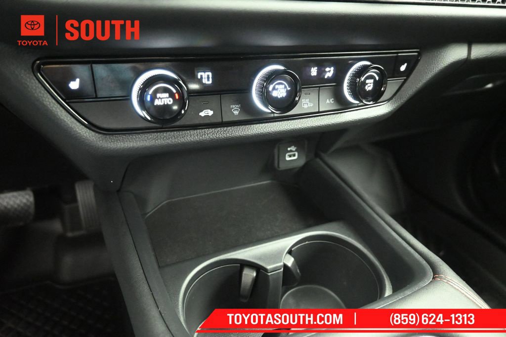 Used 2025 Honda HR-V Sport image 19