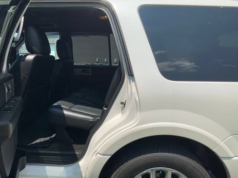 Used 2015 Ford Expedition Limited AWD/4WD image 23