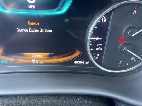 Used 2018 Buick Envision Premium w/ Driver Confidence Package image 17