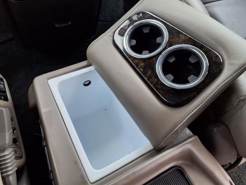 Used 2020 GMC Savana 2500 w/ Enhanced Convenience Package image 34