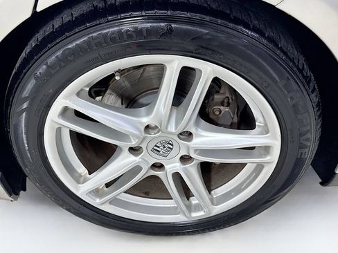 Used 2012 Porsche Panamera 4 image 39