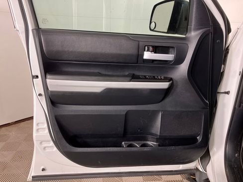 Used 2018 Toyota Tundra SR5 image 22