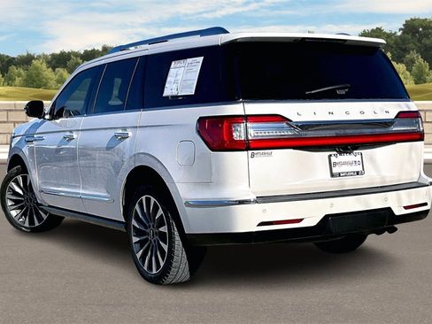 Used 2019 Lincoln Navigator Select image 9