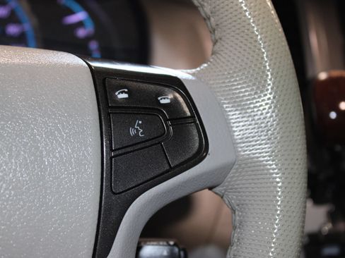 Used 2014 Toyota Sienna XLE FWD image 13
