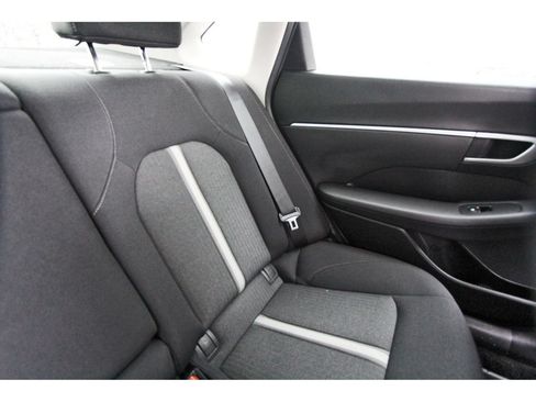 Used 2024 Hyundai Sonata SEL w/ Convenience Package FWD image 12