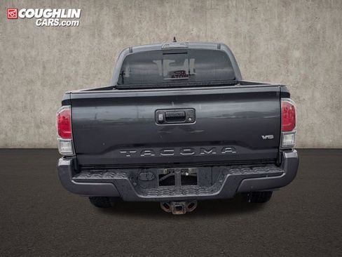 Used 2020 Toyota Tacoma TRD Sport AWD/4WD image 6