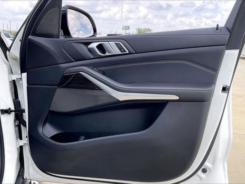 Used 2019 BMW X5 xDrive40i w/ Premium Package 2 image 21