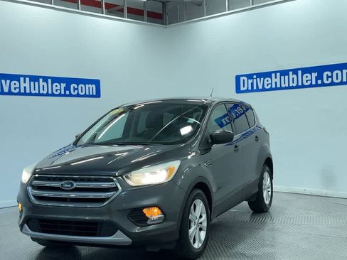 Used 2017 Ford Escape SE FWD image 6