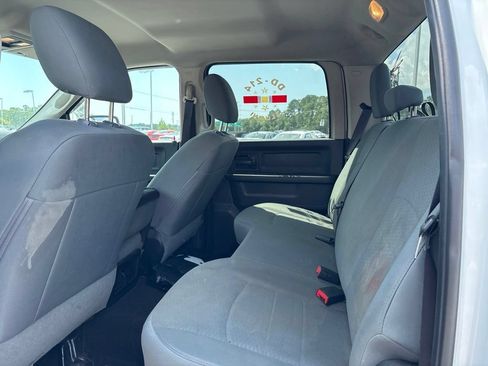 Used 2017 RAM 1500 Express RWD image 8