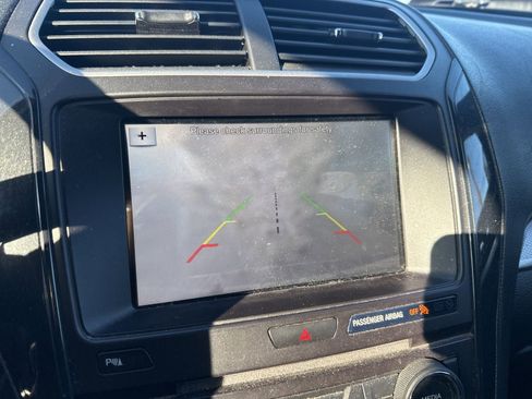 Used 2017 Ford Explorer XLT w/ Equipment Group 202A image 22