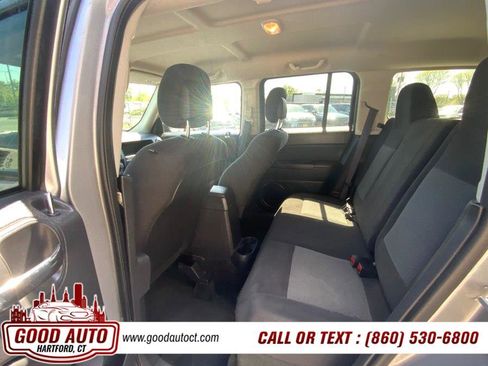 Used 2017 Jeep Patriot Sport w/ Power Value Group FWD image 13