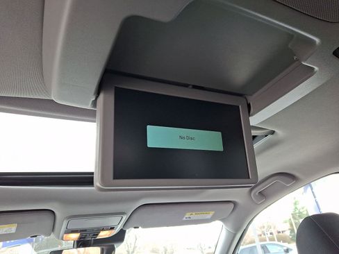 Used 2022 Honda Pilot Touring image 12