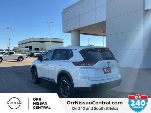 New 2026 Nissan Rogue SV FWD image 7