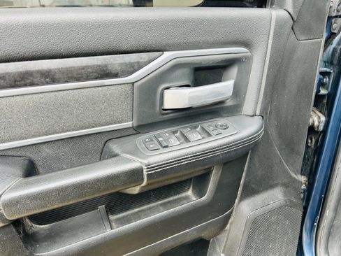 Used 2020 RAM 2500 Big Horn w/ Level 1 Equipment Group image 9