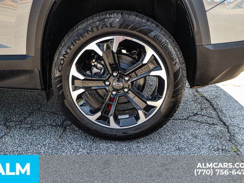 Used 2026 Chevrolet Equinox LT w/ Convenience Package II image 13