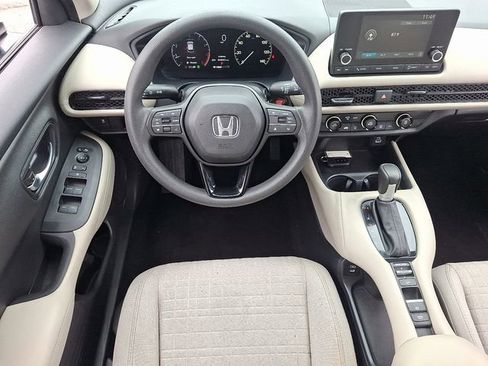 Used 2025 Honda HR-V LX image 12