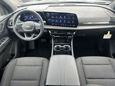 New 2026 Chevrolet Traverse LT w/ Sun and Wheel Package image 2