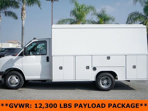 Used 2021 Chevrolet Express 3500 w/ Power Convenience Package image 5