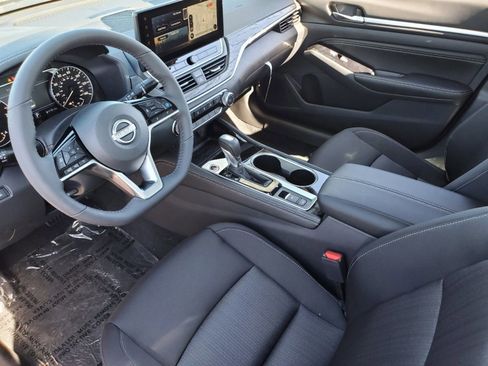 New 2025 Nissan Altima 2.5 SV w/ SV Premium Package image 12