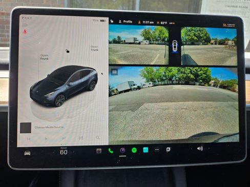 Used 2025 Tesla Model Y Long Range RWD image 42