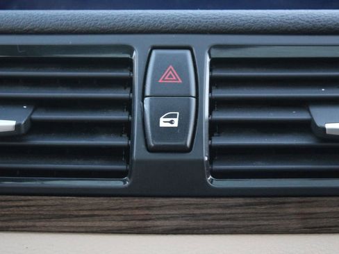 Used 2014 BMW X1 sDrive28i image 32