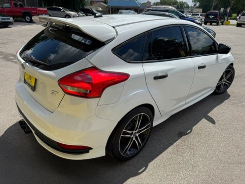 Used 2015 Ford Focus ST FWD image 8