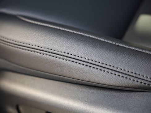 New 2026 Land Rover Range Rover Velar Dynamic SE image 28