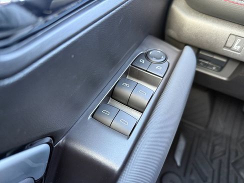 Used 2025 Chevrolet Colorado Z71 w/ Z71 Convenience Package 2 image 24