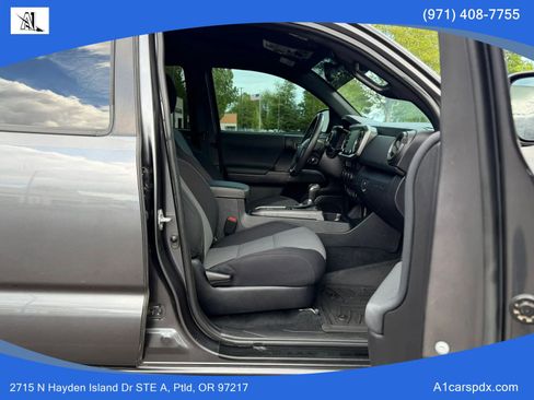 Used 2021 Toyota Tacoma TRD Off-Road AWD/4WD image 17