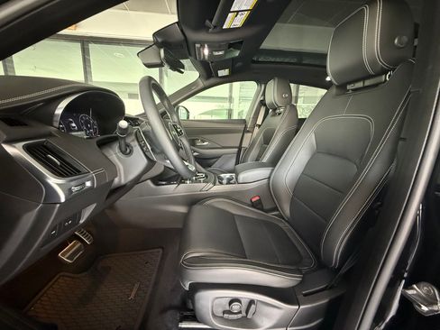 Used 2024 Jaguar E-PACE R-Dynamic SE AWD/4WD image 5