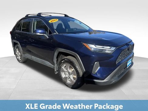 Used 2022 Toyota RAV4 XLE w/ Convenience Package image 10