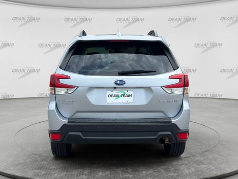 Used 2021 Subaru Forester Premium AWD/4WD image 6