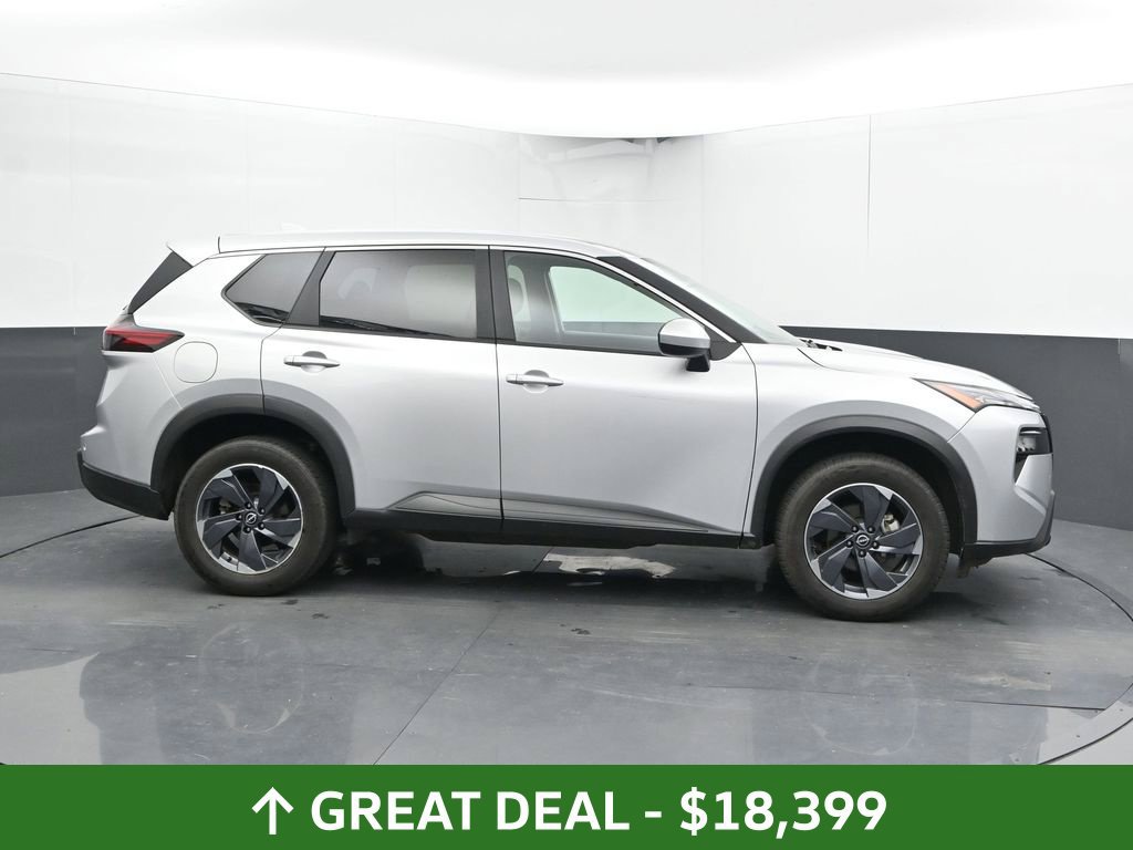 Used 2025 Nissan Rogue SV FWD image 5