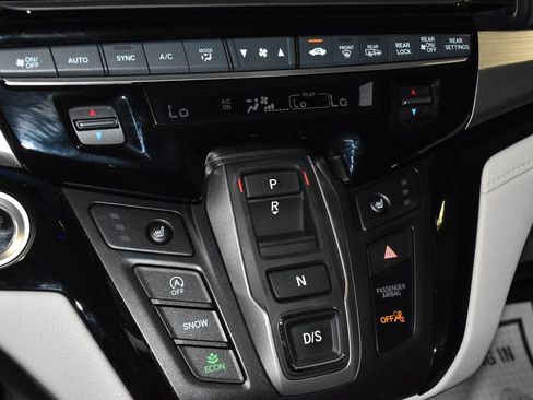 Used 2026 Honda Odyssey Touring image 13