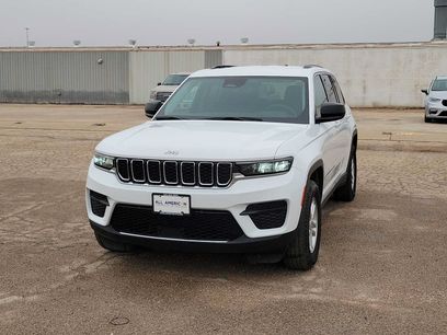 Used 2024 Jeep Grand Cherokee Laredo