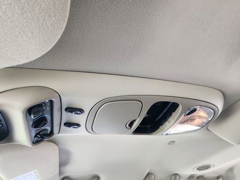 Used 2005 Ford Excursion Eddie Bauer image 30