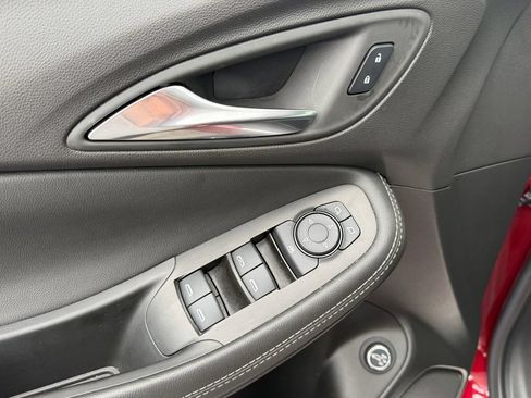 Used 2023 Buick Encore GX Select w/ Sport Touring Package FWD image 19