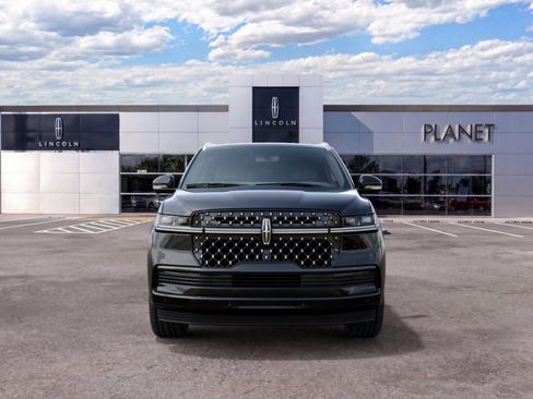 New 2027 Lincoln Navigator Black Label AWD/4WD image 3