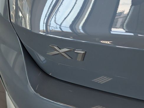 Used 2025 BMW X1 xDrive28i w/ Premium Package image 3