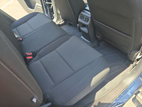 Used 2024 Honda CR-V EX image 11