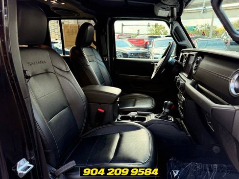 Used 2023 Jeep Wrangler Unlimited Sahara w/ Cold Weather Group AWD/4WD image 35