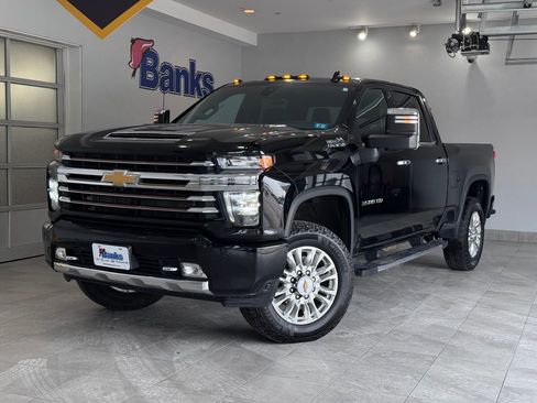 Used 2022 Chevrolet Silverado 3500 High Country w/ Z71 Off-Road Package image 2
