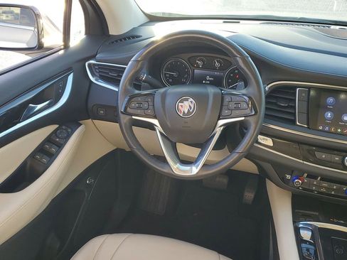 Used 2023 Buick Enclave Essence image 25