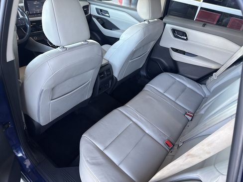 Used 2021 Nissan Rogue SL image 13