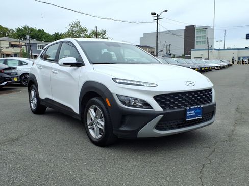 Certified 2023 Hyundai Kona SE AWD/4WD image 1