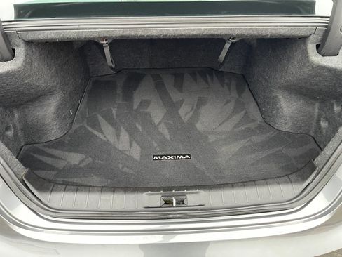 Used 2016 Nissan Maxima Platinum w/ Interior Lighting Package FWD image 17