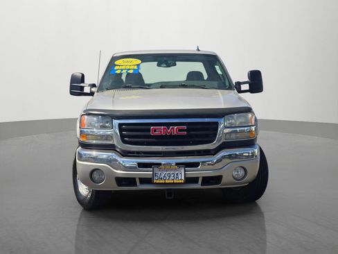 Used 2007 GMC Sierra 2500 SLE w/ Heavy-Duty Power Package image 3